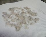 魚のうろこがおつまみに変身！【うろこの唐揚げ】作り方1写真