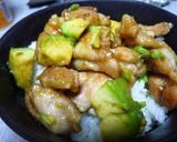 美味❤アボカドと鶏肉のテリコロ丼作り方6写真