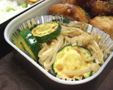 お弁当✿夏野菜とえのきのバター醤油炒め作り方2写真