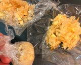 5分で簡単♪一口おかか醤油チーズにぎり作り方3写真