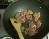 鶏レバーとにんにくの芽炒め♪作り方3写真