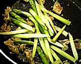 コクのあるポン酢味　アスパラと豚肉炒め作り方3写真
