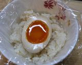 巷で人気!半熟煮卵おにぎり作り方4写真