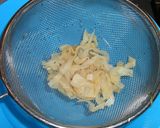 くらげと茎わかめのコリコリ中華風サラダ作り方1写真