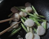 超簡単！！ホタテとアスパラのニンニク炒め作り方5写真