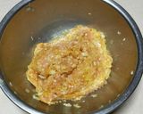 紅しょうがが決め手♪ソース味の鶏つくね作り方2写真