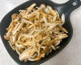 しめじと新玉ねぎのマヨチーズ焼き作り方2写真