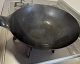 茹で蛸の端っこで作る、タコ飯風炒飯作り方3写真