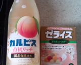 すぐ作れる♫カルピスで桃ゼリー作り方1写真