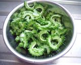 ゴーヤと鶏ささみのゴマドレあえ作り方1写真