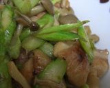 ☆鶏肉&しめじ&アスパラの炒め物☆作り方6写真