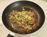 野菜もふんだん！チーズドリア作り方2写真