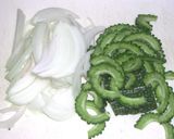 鶏胸肉とゴーヤと豆腐の焼肉のたれ炒め作り方2写真