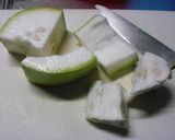 冬瓜と鶏肉の中華スープ煮作り方1写真