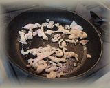 ☆鶏皮ラー油のスパイシー冷製おつまみ☆作り方2写真