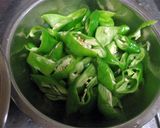 万願寺（甘長とうがらし）と豚肉のパスタ作り方1写真