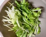 簡単夕食・おつまみ★えのきの肉巻き〜水菜蒸し作り方1写真