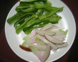 ☆彡ピーマンと蒲鉾の甘醤油炒め☆彡作り方1写真