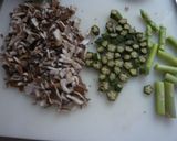 マイタケ＆夏野菜のゆず胡椒バターピラフ作り方1写真