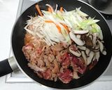 豚肉のすき焼き風山かけ丼作り方6写真