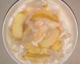 餃子の皮大量消費！桃クリームチーズ巻作り方3写真
