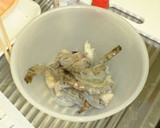 エビときゅうりの炒め物～レモン風味～作り方1写真