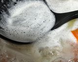 簡単！蕪とチキンのシチュー🍽️葉も彩に🥬作り方4写真