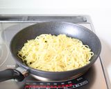 レモンの爽やかさが最高【レモン塩焼きそば作り方8写真