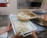 お盆に　茹でまんじゅう作り方14写真