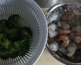 新プリ海老ブロッコリートマトソースパスタ作り方1写真