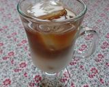 アイスカフェオレにチョコアイスフロート☆作り方3写真