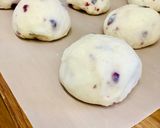 ドライクランベリー丸ぱん♡クリチ入れ込み作り方4写真