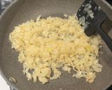 とろけるチーズが幸せ＊煮込みハンバーグ作り方1写真