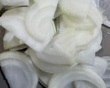 新玉ねぎとツナのクレイジーソルト炒め作り方1写真