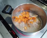 鶏もも肉と冬瓜の白湯風煮込み作り方3写真