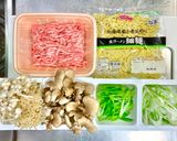 豚ひき肉とキノコの煮込み麺作り方1写真