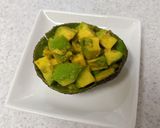 アボカドのわさび醤油和え♪ウニのせ作り方3写真