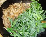 もやし沢山の鶏ニラレバ炒め作り方8写真