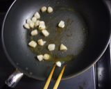 チンゲン菜とホタテのガーリック炒飯作り方3写真