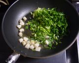 チンゲン菜とホタテのガーリック炒飯作り方4写真