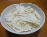 長いもの焼鮭ほぐしのせごはん。＾ω＾作り方1写真