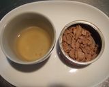 手が汚れない！ツナ缶の油切り作り方4写真