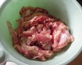 豚肉とキムチを盛るだけの＊豚キムチ＊作り方1写真