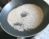 市販では真似できない胡麻の風味ドレドレ？作り方1写真