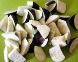 茄子と豚こまのスパイシーカレー炒め作り方1写真