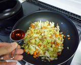 簡単　豚ひきとキャベツinゴマ油風味作り方6写真