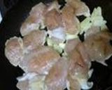 簡単：鶏むねのカレー風味　トマトのせ作り方2写真