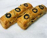 軽食に*ハーブとオリーブのスティックパイ作り方17写真