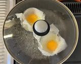 月見バーガーにピッタリサイズの目玉焼き🍳作り方6写真