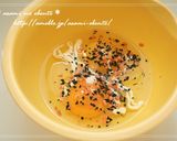 お弁当おかず☆ふりかけ入り玉子焼き作り方1写真